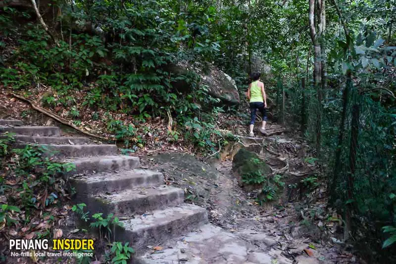 hiking_in_penang_hill_moongate_station5_trek_entry