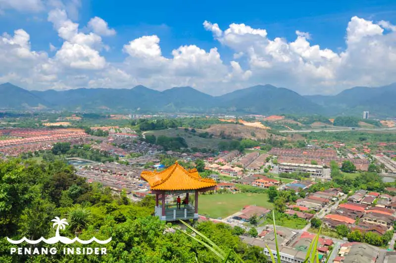 Chinese pagoda atop Perak Tong cave Temple in Ipoh