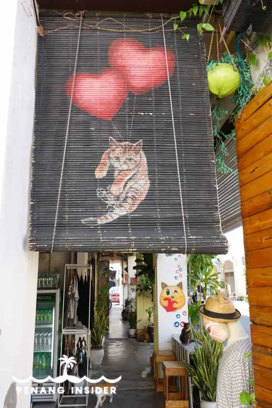 Penang Street Art Heart Shaped Baloon Flying Cat