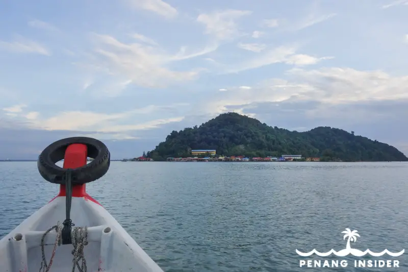 Traveling on a boat from Batu Musang Jeti to Pulau Aman 