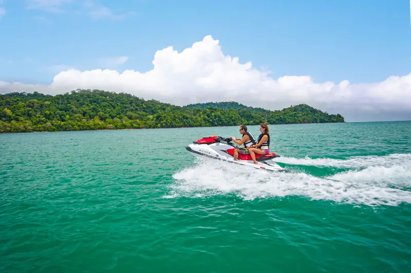 Langkawi tours jet skiing pantai cenang
