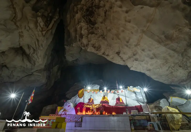 Gua Charas' reclining Buddha.