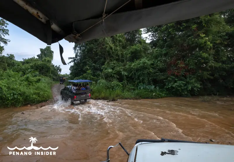 4WD driving to Sungai Lembing's Rainbow Waterfall