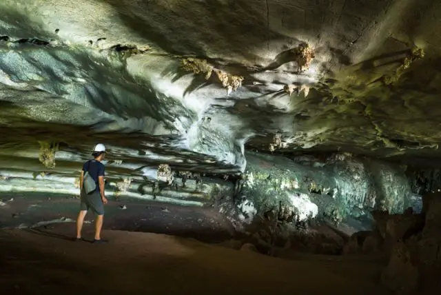 Merapoh Pelamin Jinjang cave