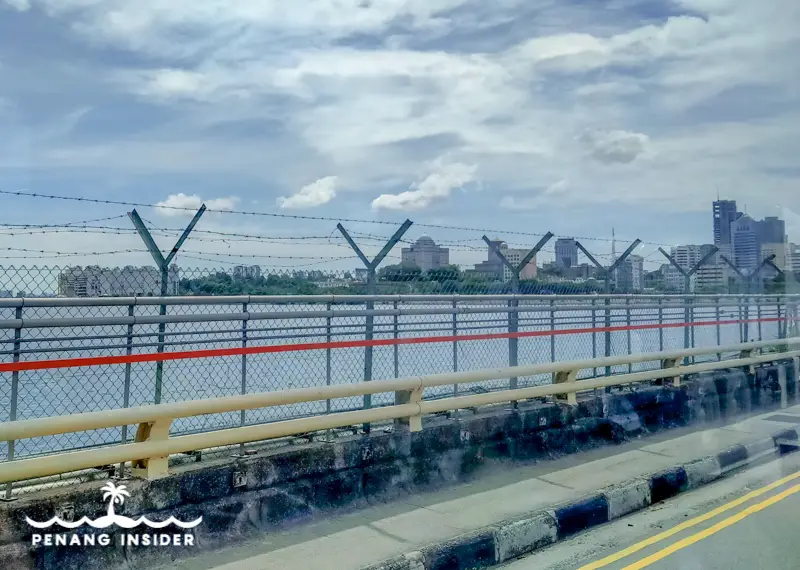 go to Malaysia from Singapore Johor-Singapore causeway